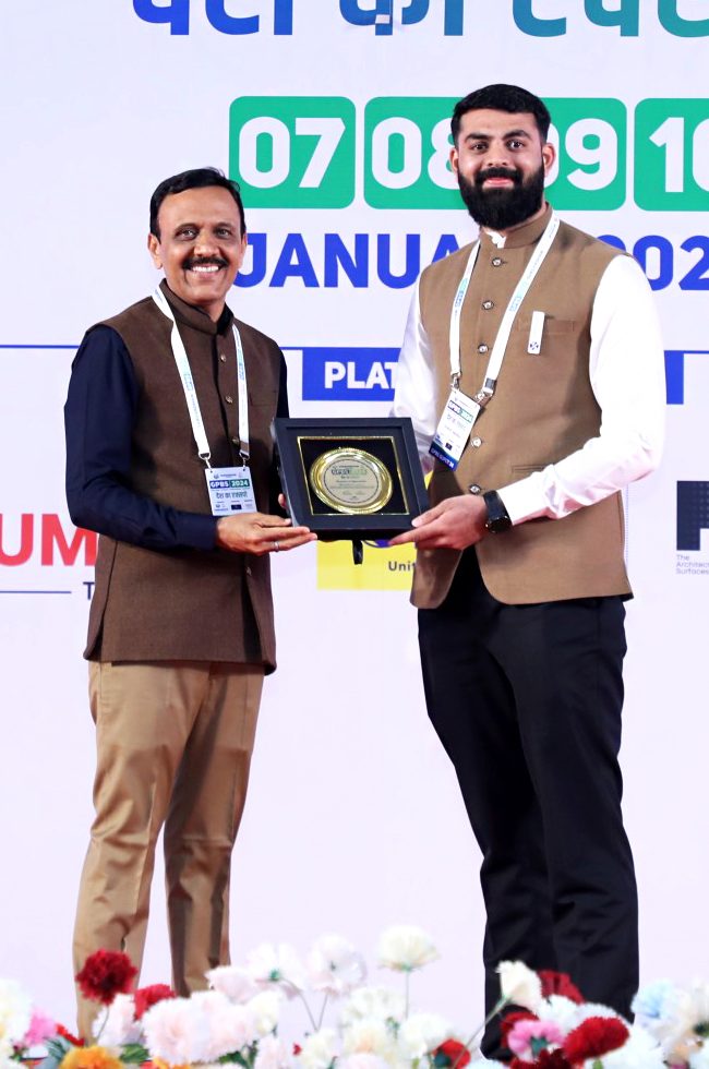 Mr. Paresh Gajera (from Rajkot) has given an award to Purvit Moral